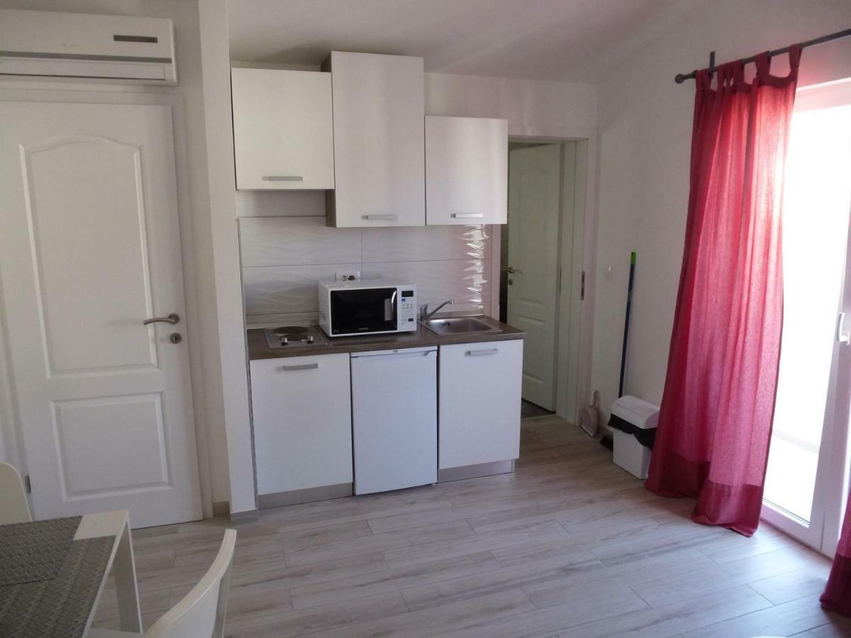 Apartment Vicko Drvenik  Exterior photo